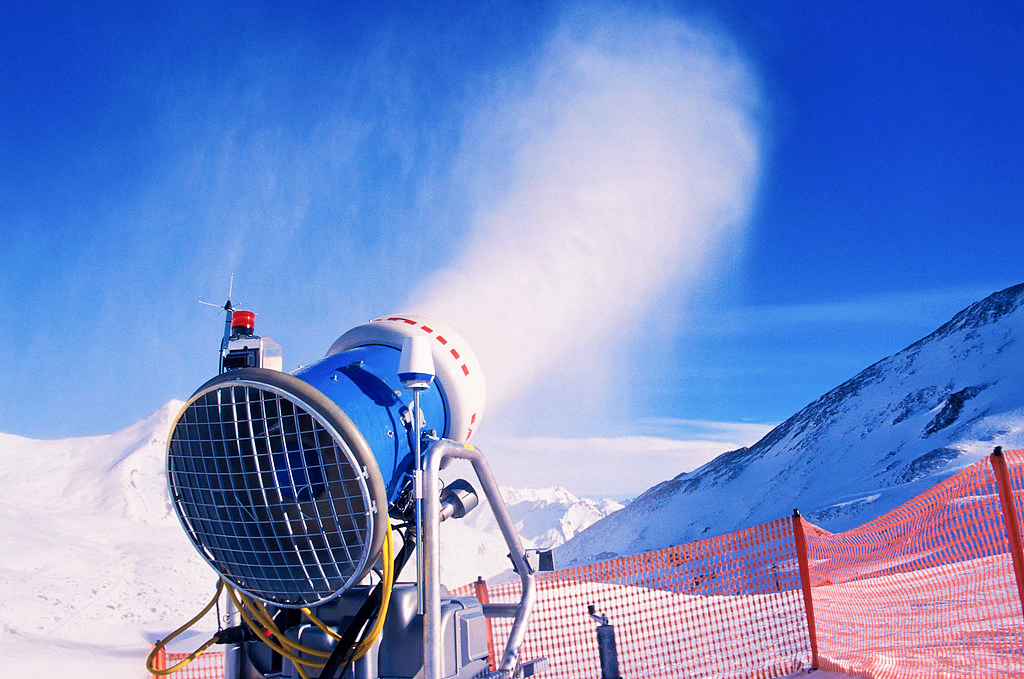 Snow cannon for large ski resorts, delivering high-capacity snow production and reliable snow coverage for ski slope.