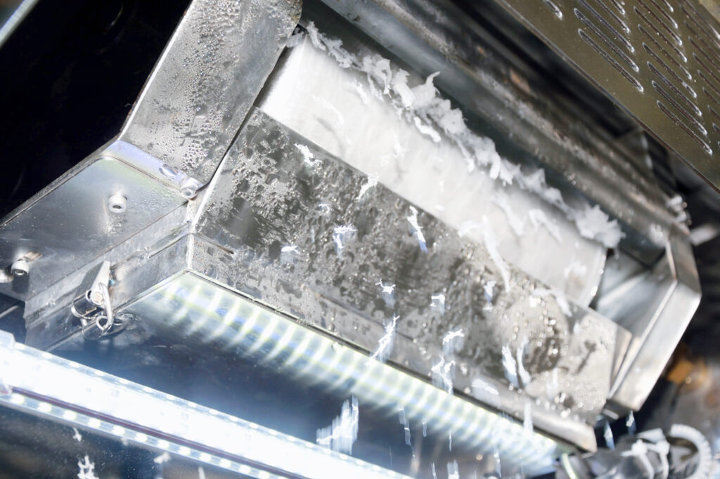 Focusun snowmaking process with artificial snow